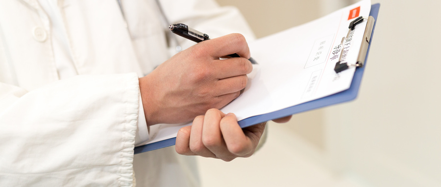 白內(nèi)障手術(shù)